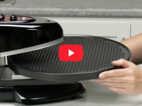 Link to a video demonstrating how to install the tray on a Presto Pizzazz Plus rotating pizza oven.