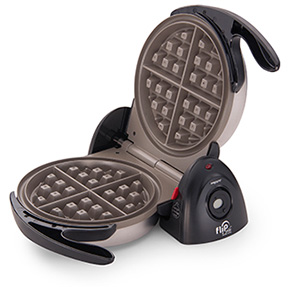 0351004 FlipSide Belgian Waffle Maker.